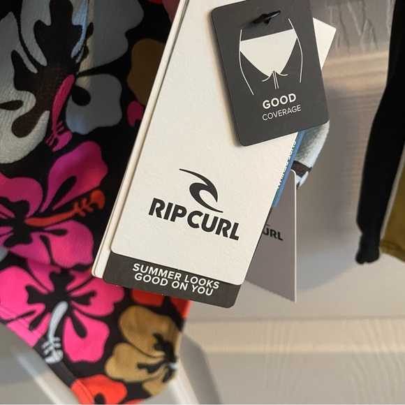 Rip Curl Hibiscus Heat Splice One Piece Surf Suit - Picture 13 of 13